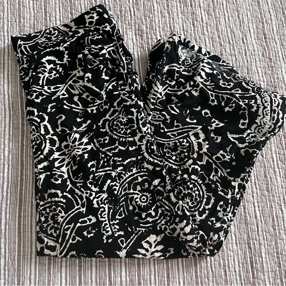 Rachel Zoe Black and Cream Abstract Print Pants